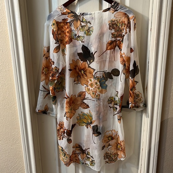NWT MAKI COVER UP SIZE M/L - Picture 4 of 4